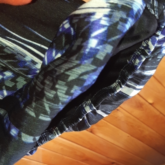 Ab Studio Bell sleeved top 155 - Picture 4 of 5